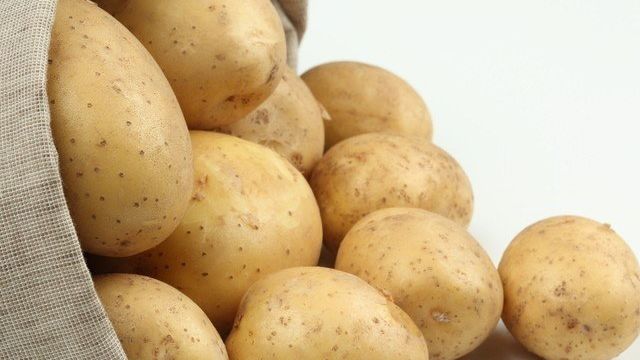 Сорт картофеля Гала (Gala): характеристики и внешний вид, посадка картошки и хранение урожая