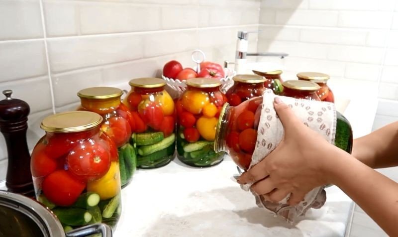Подготовка помидоров к закатке