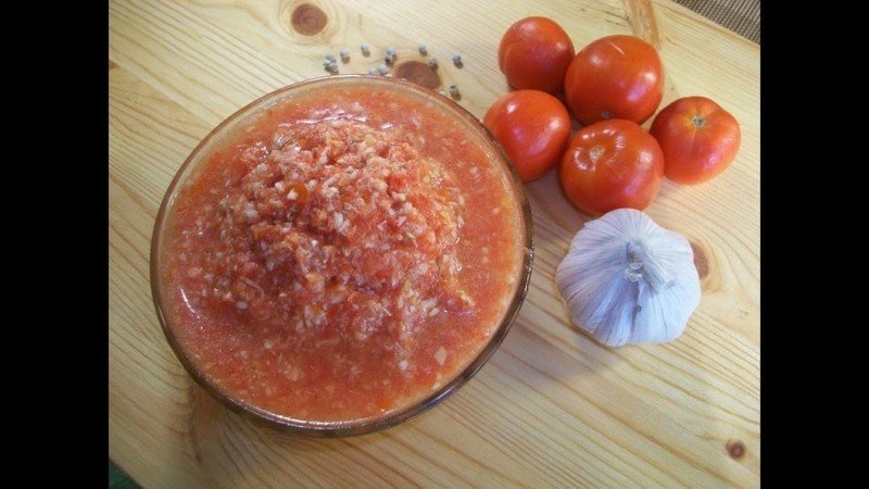 Хреновая закуска из помидор с хреном и чесноком на зиму